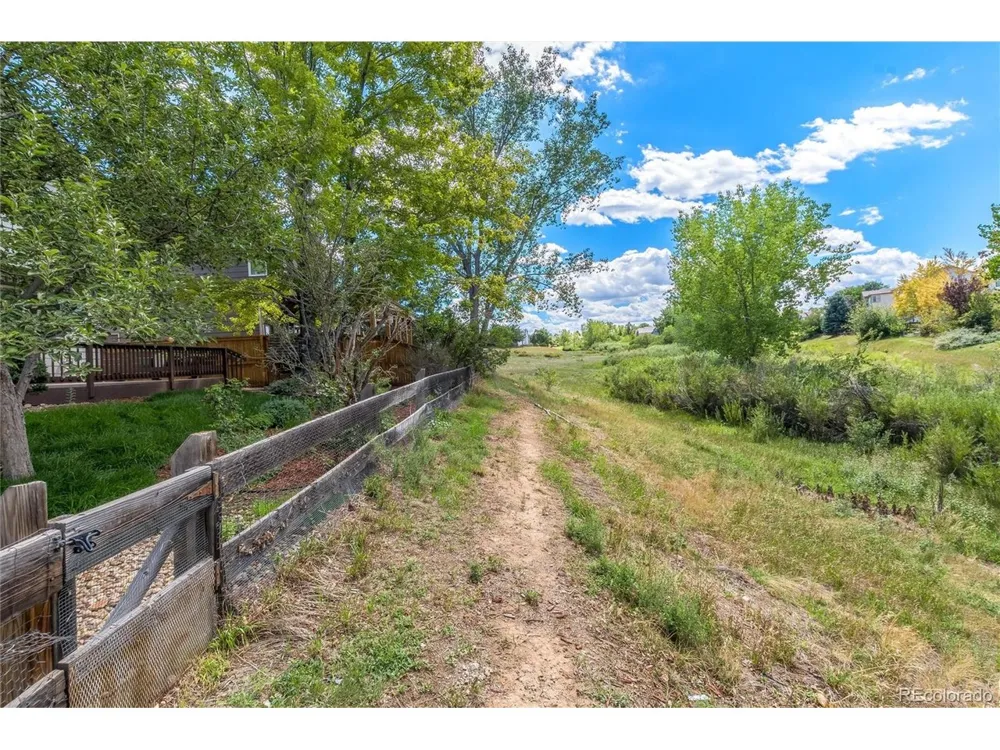 9455 Autumn Ash Place Highlands Ranch, CO 80126
