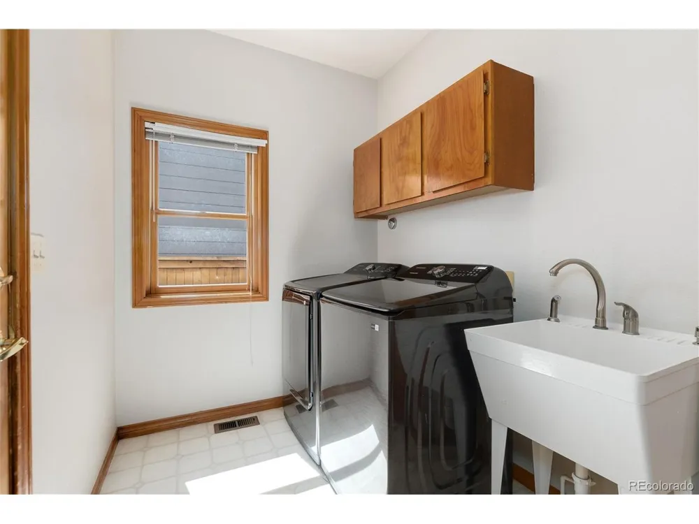 9455 Autumn Ash Place Highlands Ranch, CO 80126