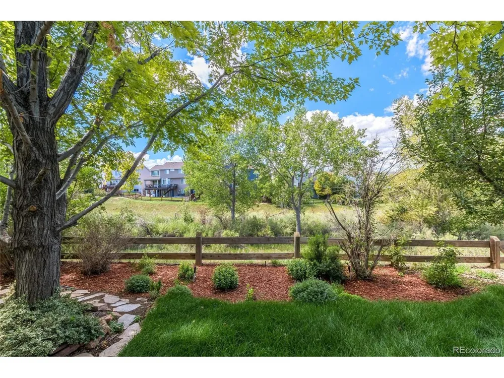 9455 Autumn Ash Place Highlands Ranch, CO 80126