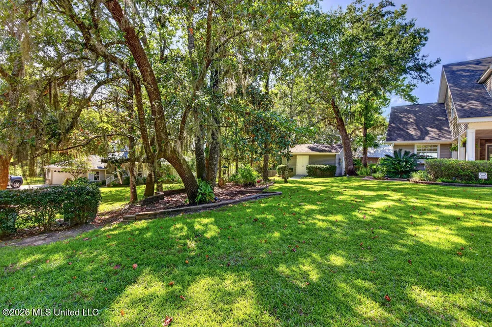 2005 Lauban Lane Gautier, MS 39553