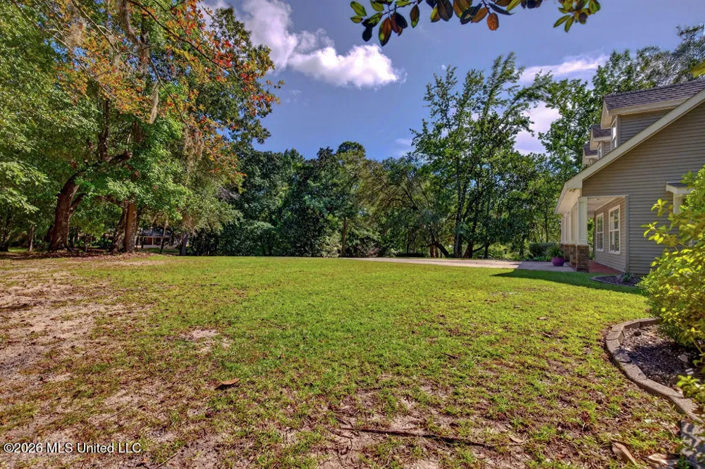 2005 Lauban Lane Gautier, MS 39553