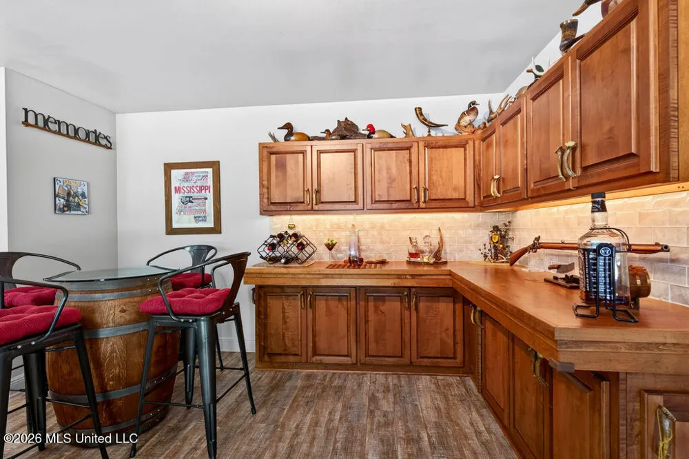 2005 Lauban Lane Gautier, MS 39553