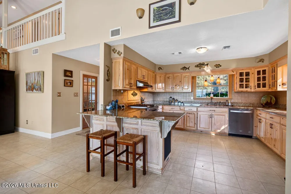 2005 Lauban Lane Gautier, MS 39553