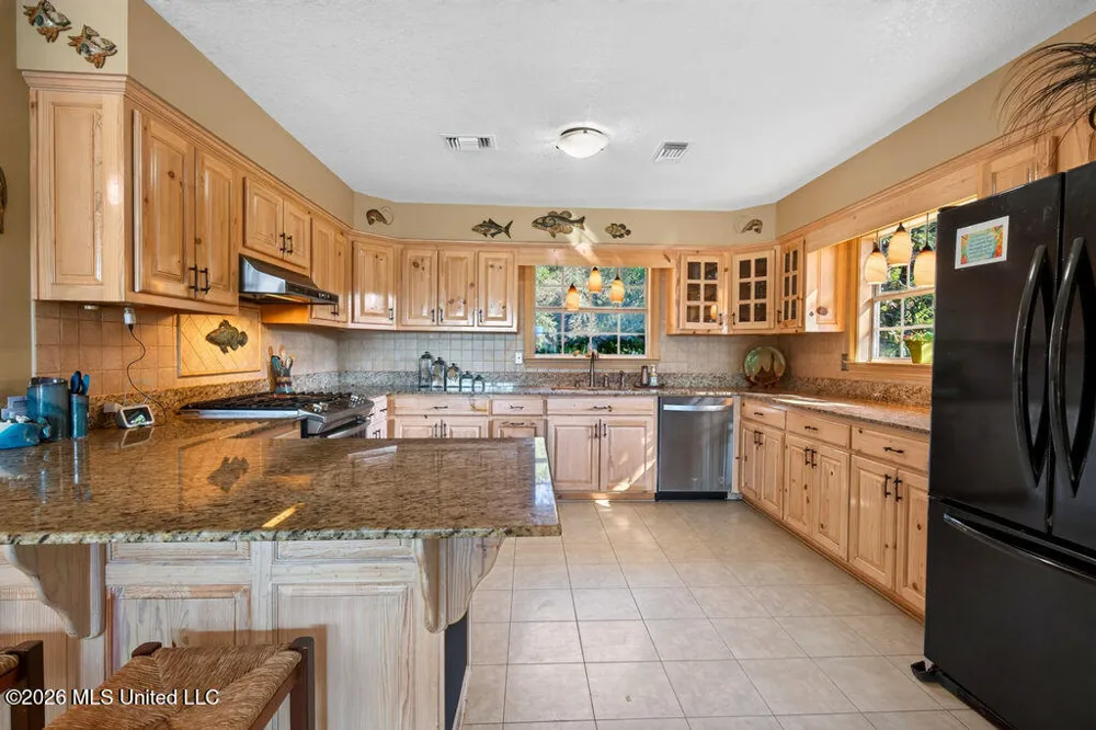 2005 Lauban Lane Gautier, MS 39553