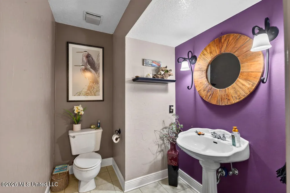 2005 Lauban Lane Gautier, MS 39553