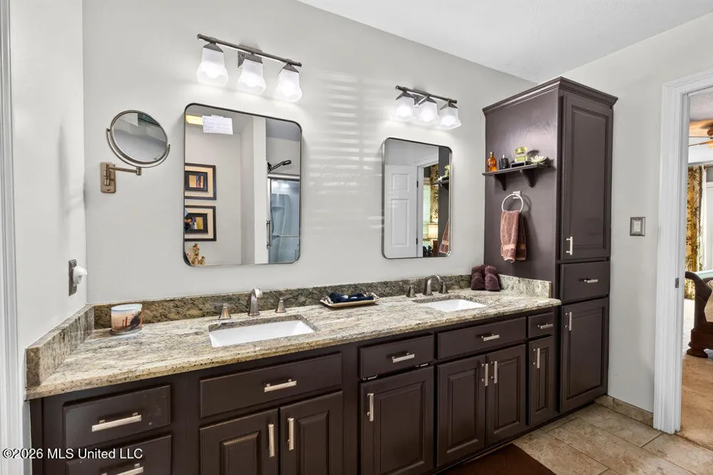 2005 Lauban Lane Gautier, MS 39553