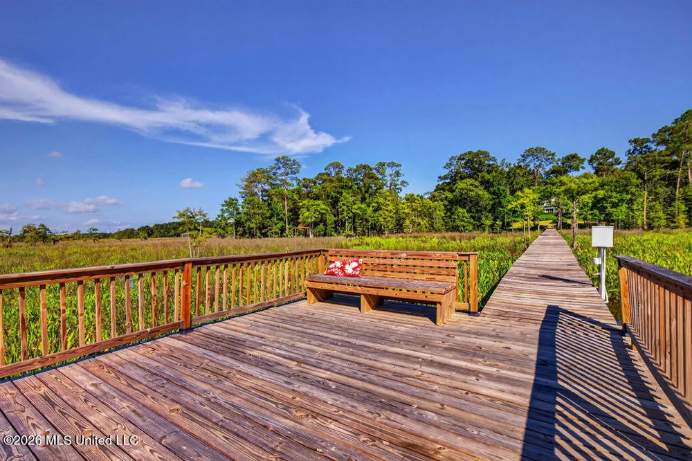 2005 Lauban Lane Gautier, MS 39553