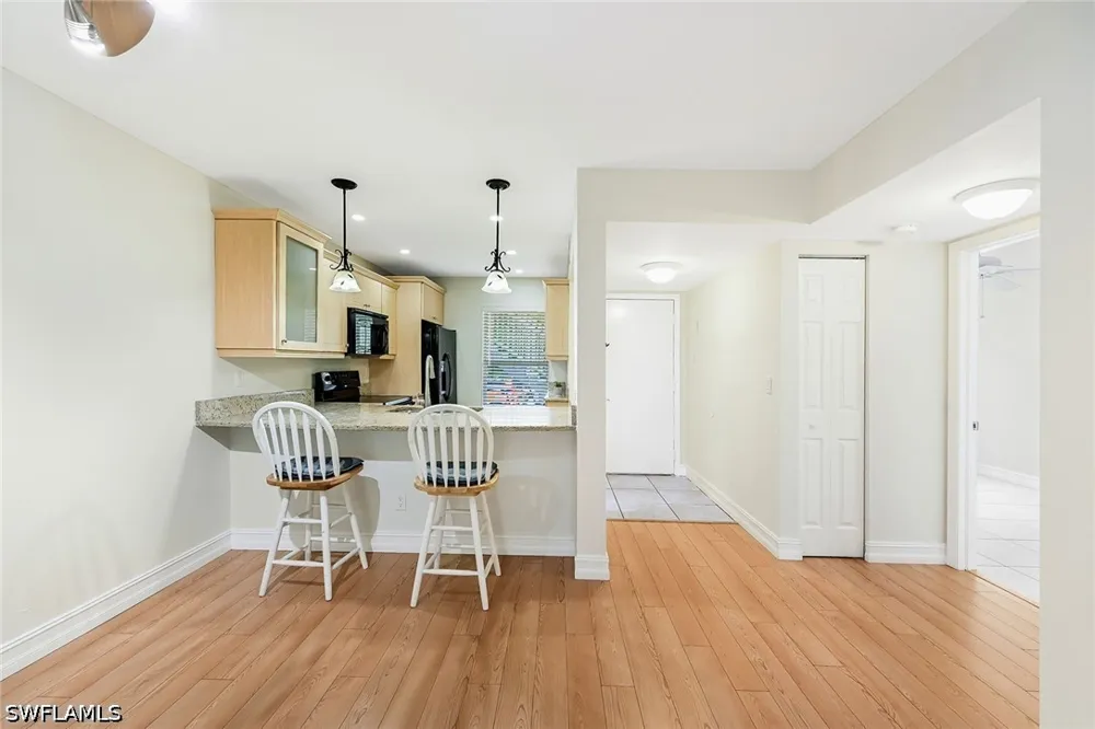 Courtyard Way #D-103 Naples, FL 34112