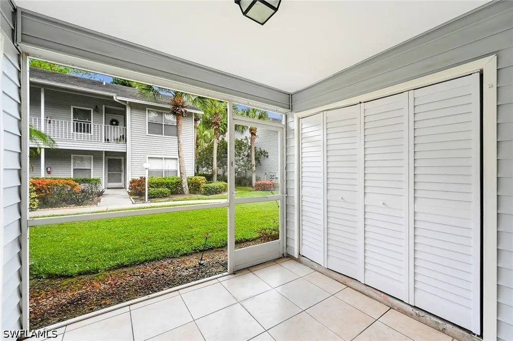 Courtyard Way #D-103 Naples, FL 34112