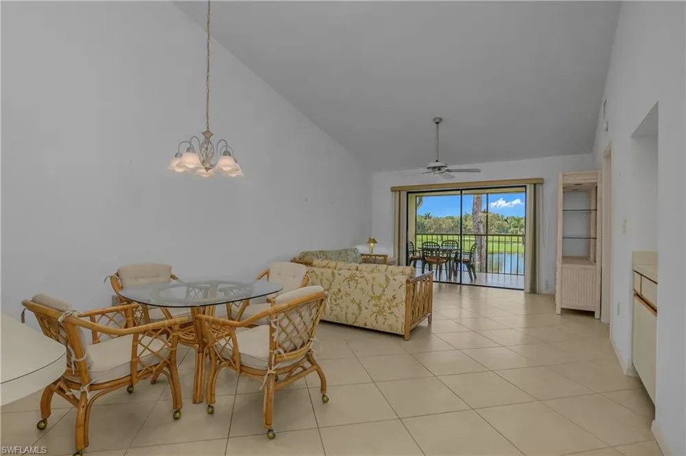 460 Fox Haven Drive #1302 Naples, FL 34104
