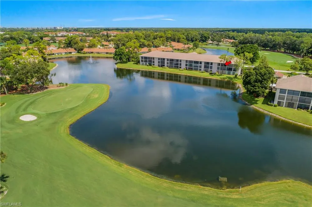 460 Fox Haven Drive #1302 Naples, FL 34104