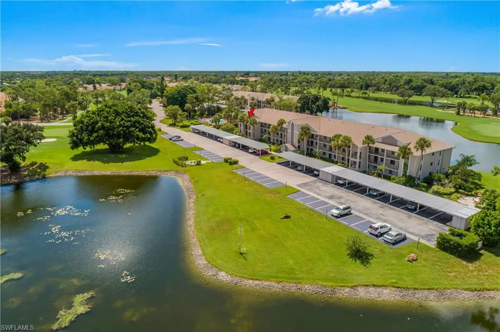 460 Fox Haven Drive #1302 Naples, FL 34104