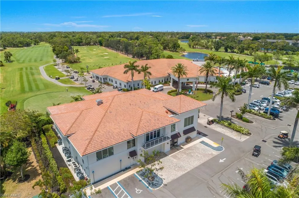 460 Fox Haven Drive #1302 Naples, FL 34104