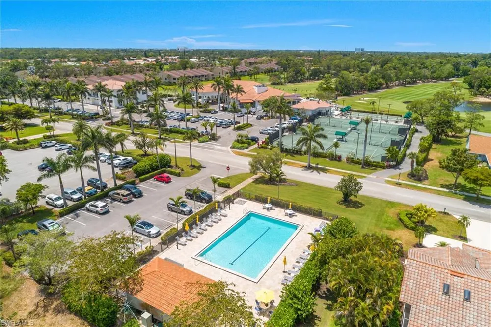 460 Fox Haven Drive #1302 Naples, FL 34104