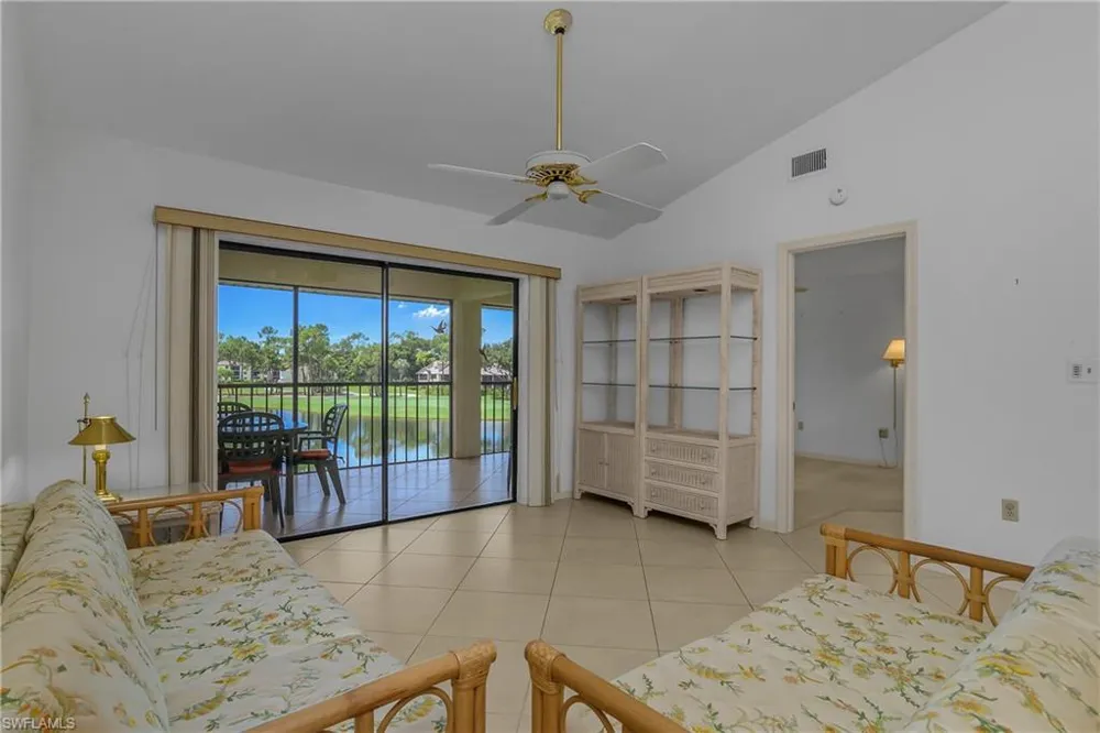 460 Fox Haven Drive #1302 Naples, FL 34104
