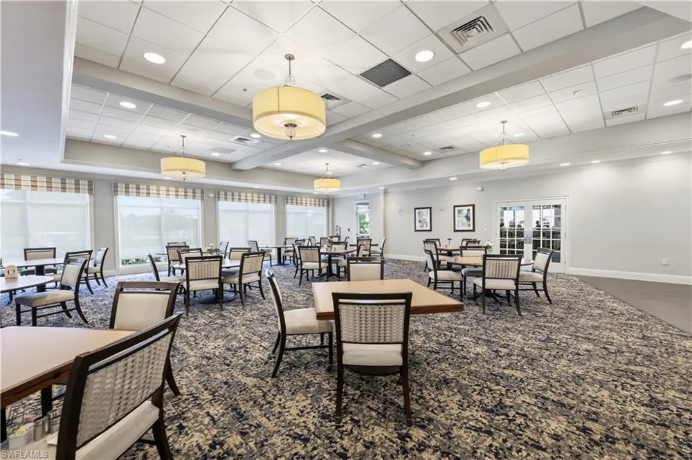 460 Fox Haven Drive #1302 Naples, FL 34104