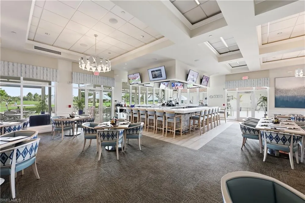 460 Fox Haven Drive #1302 Naples, FL 34104