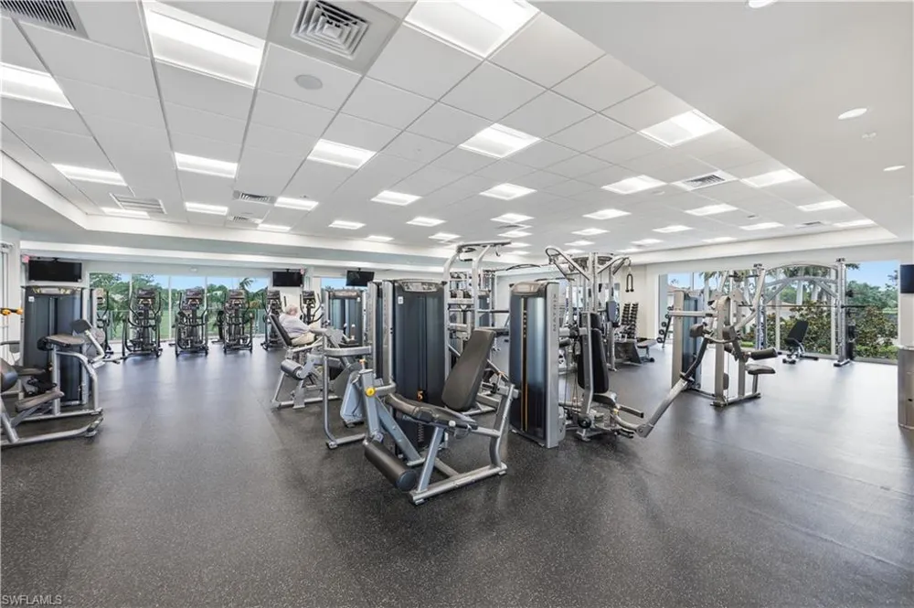 460 Fox Haven Drive #1302 Naples, FL 34104