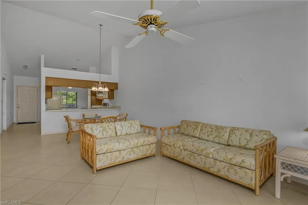 460 Fox Haven Drive #1302 Naples, FL 34104