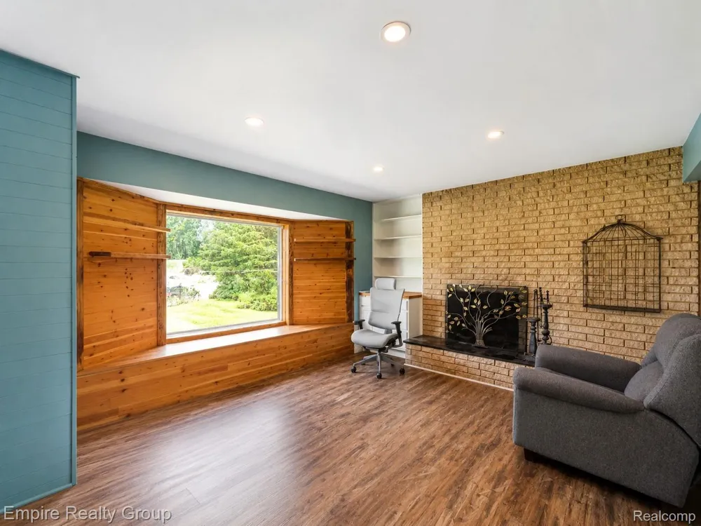1486 Russ Roy Court White Lake Charter Township, MI 48383