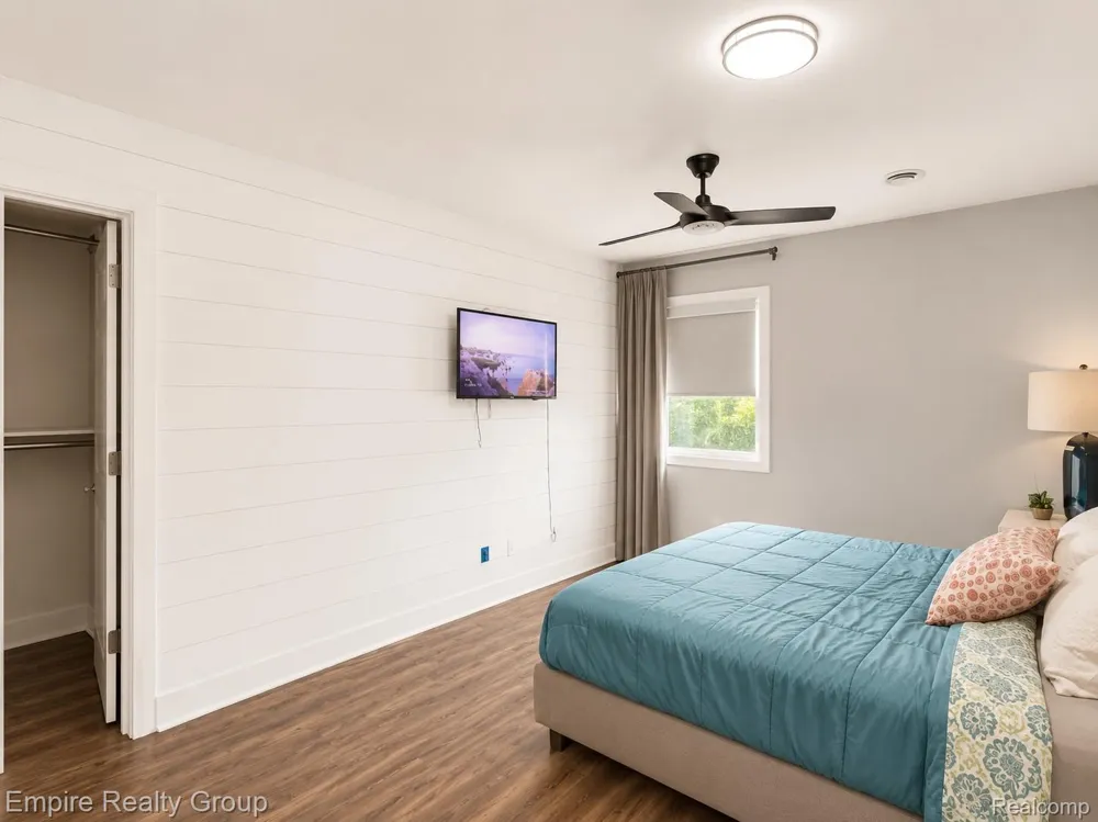 1486 Russ Roy Court White Lake Charter Township, MI 48383