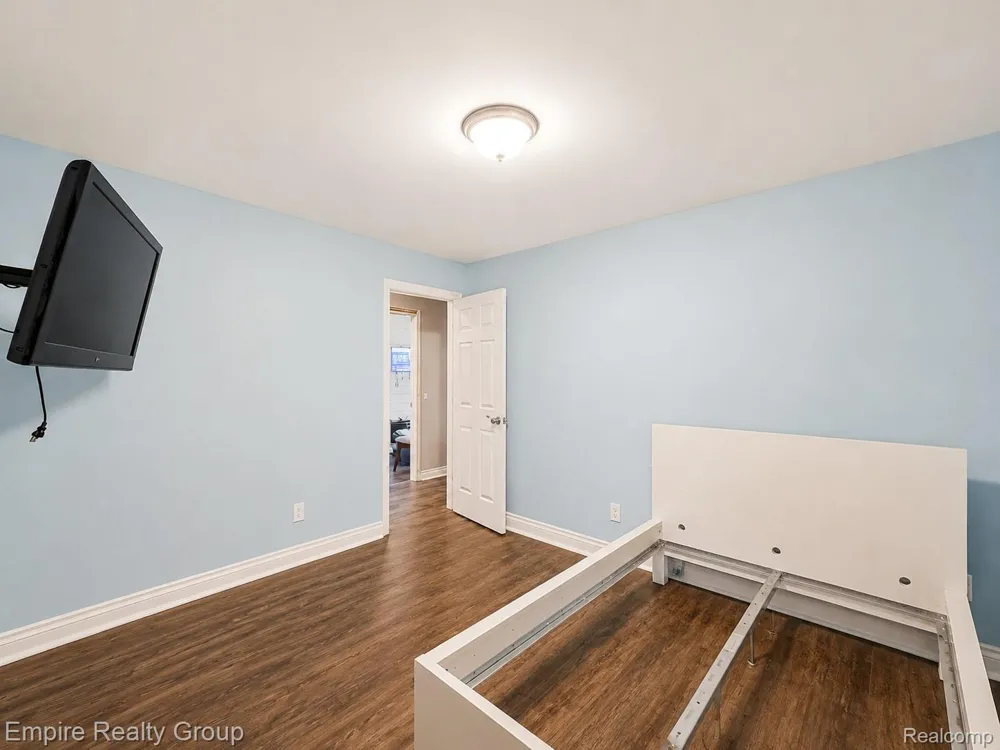 1486 Russ Roy Court White Lake Charter Township, MI 48383