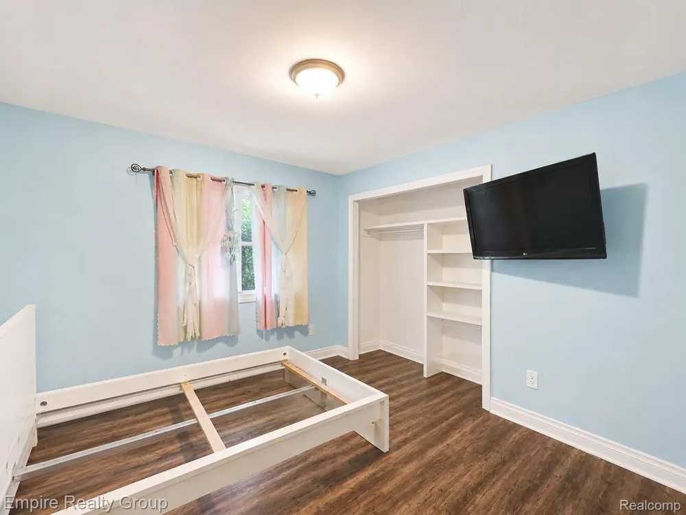 1486 Russ Roy Court White Lake Charter Township, MI 48383