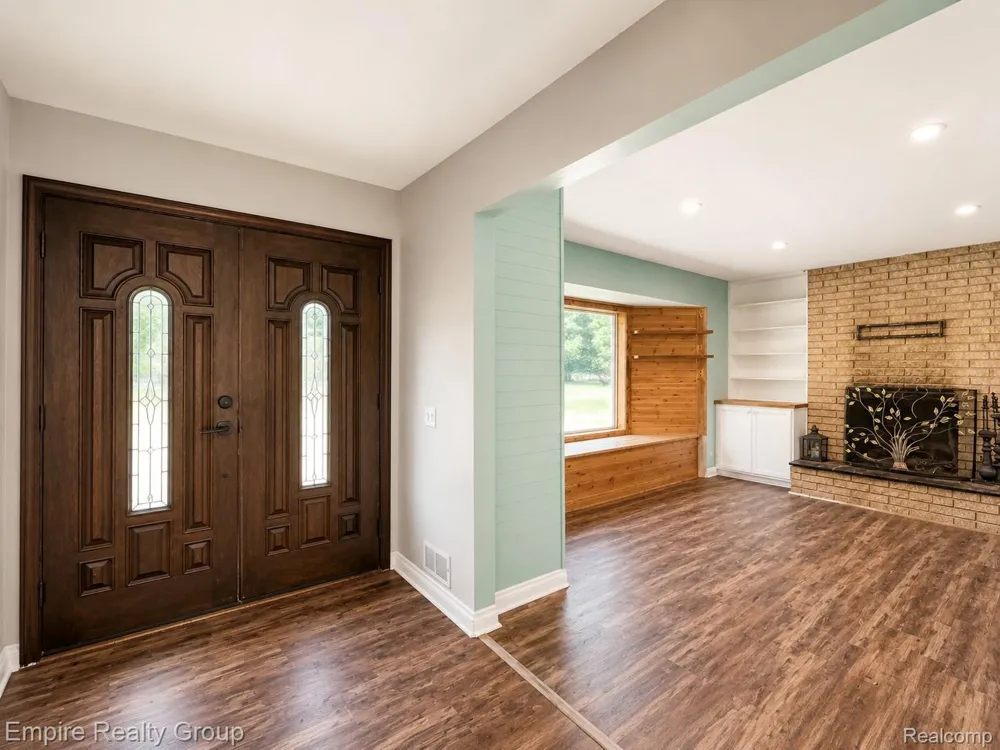 1486 Russ Roy Court White Lake Charter Township, MI 48383