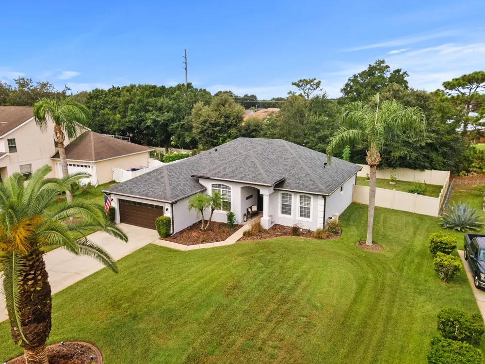 5686 MERLIN WAY St Cloud, FL 34772