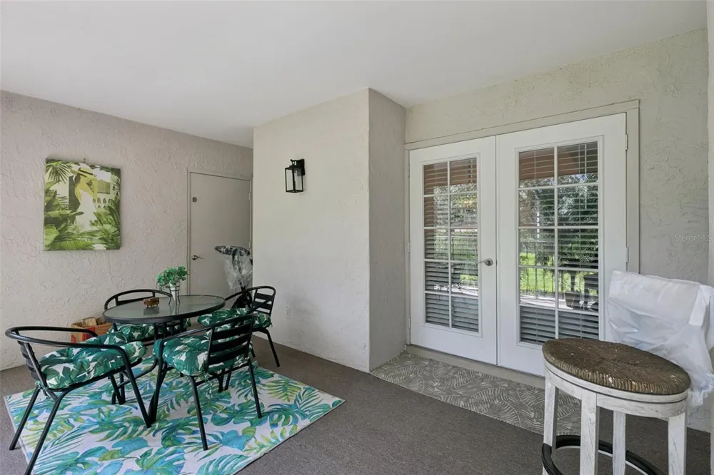 16 ESCONDIDO CIRCLE #221 Altamonte Springs, FL 32701