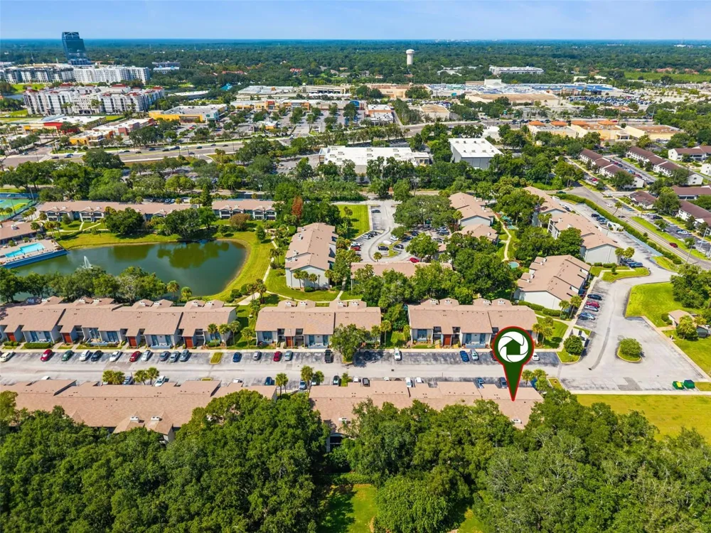 16 ESCONDIDO CIRCLE #221 Altamonte Springs, FL 32701