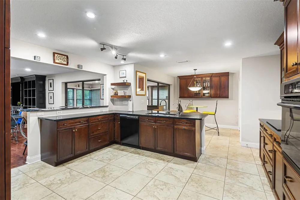 1007 ROLLING WOODS LANE Lakeland, FL 33813