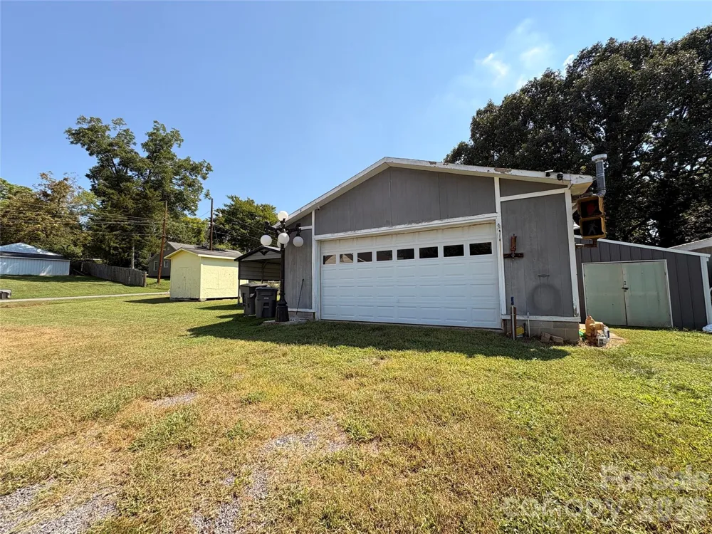 1001 Klondale Avenue Kannapolis, NC 28081