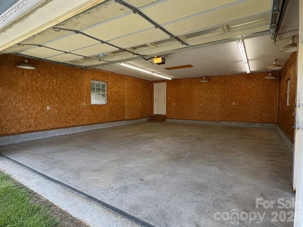 1001 Klondale Avenue Kannapolis, NC 28081
