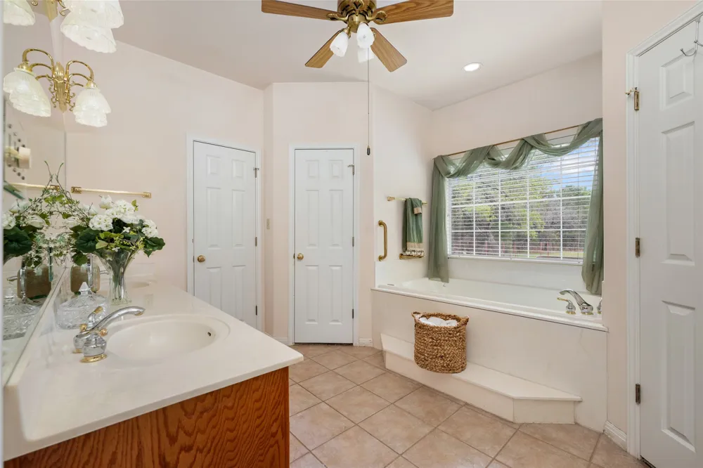 391 Liberty Drive Liberty Hill, TX 78642