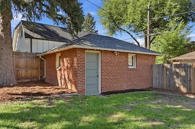 1853 S Emerson Street Denver, CO 80210