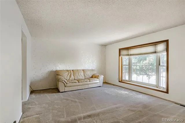 11230 E Center Avenue Aurora, CO 80012