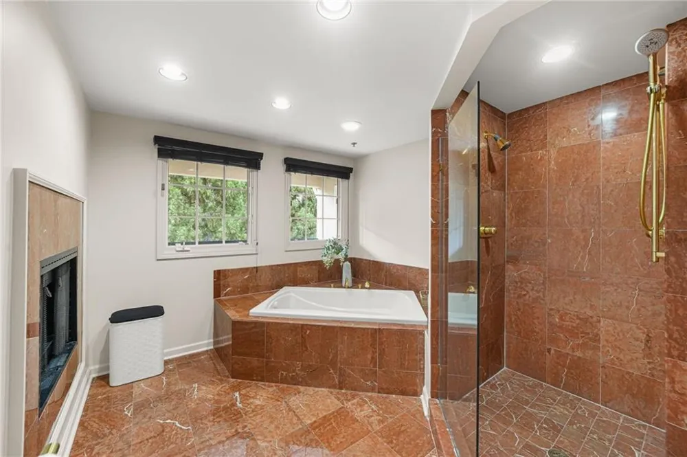 3636 Habersham Road NW #2404 Atlanta, GA 30305