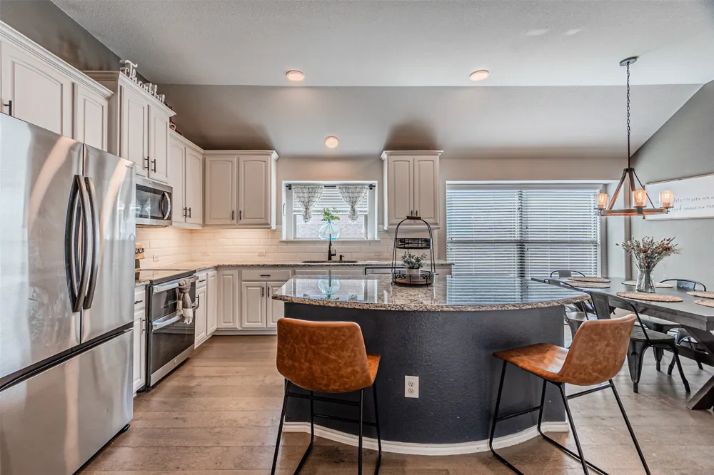 2504 Doe Run Weatherford, TX 76087