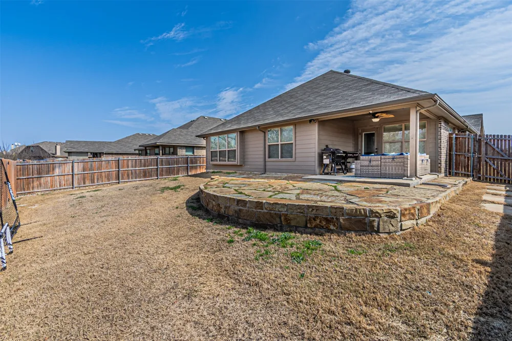 2504 Doe Run Weatherford, TX 76087