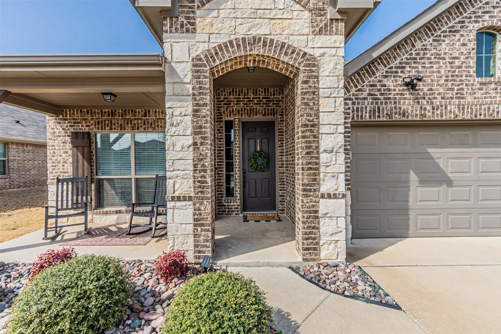 2504 Doe Run Weatherford, TX 76087