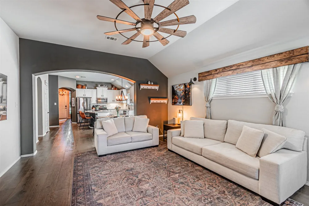 2504 Doe Run Weatherford, TX 76087