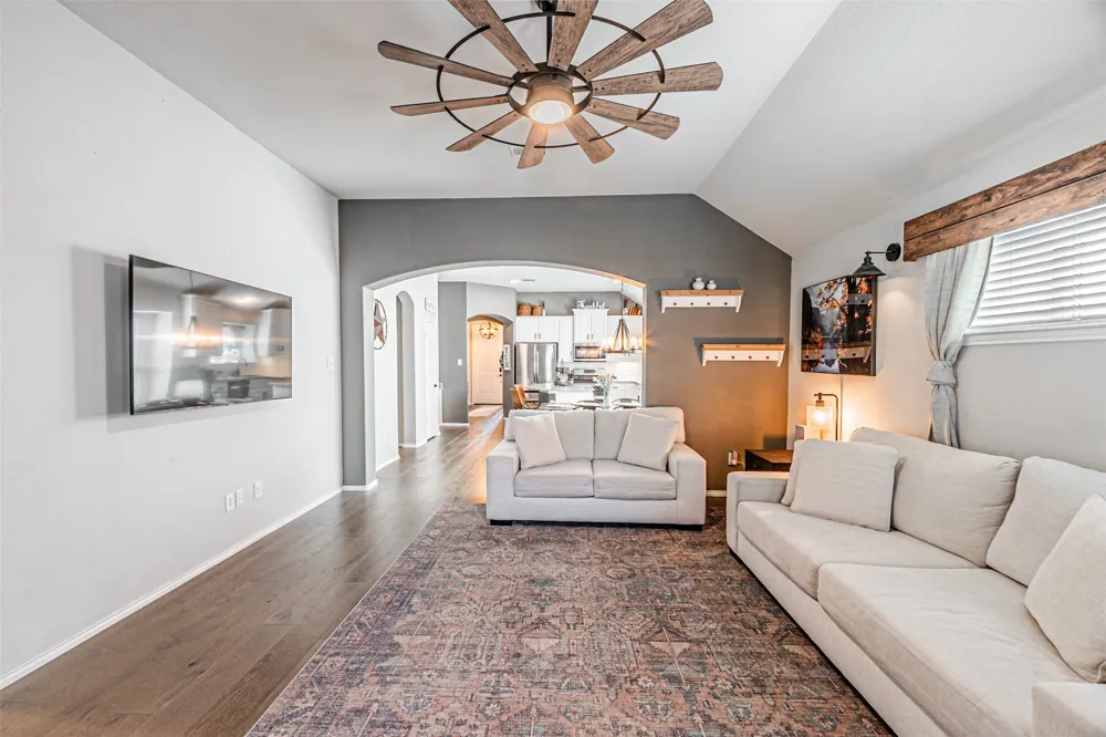 2504 Doe Run Weatherford, TX 76087