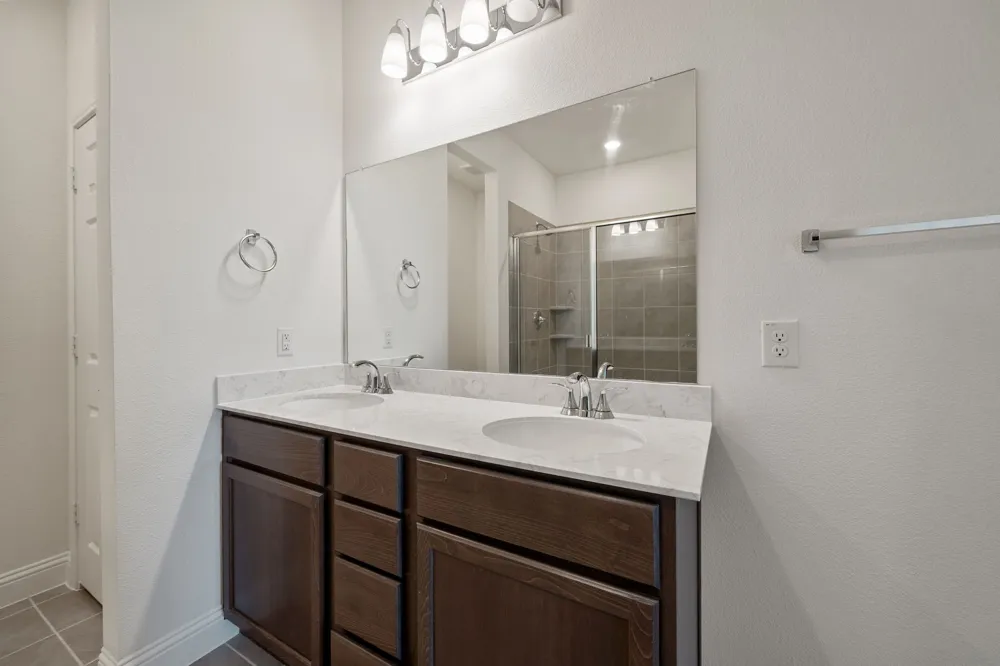 949 Brock Drive Aubrey, TX 76227