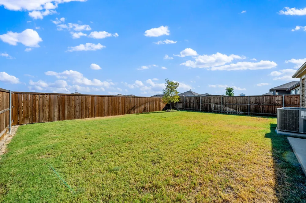 949 Brock Drive Aubrey, TX 76227
