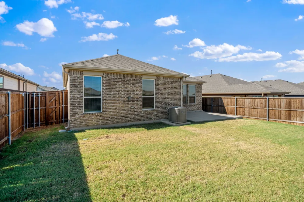 949 Brock Drive Aubrey, TX 76227