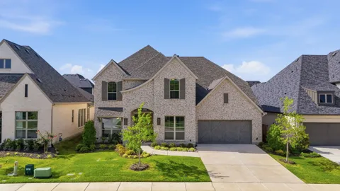 2229 Plumeria Lane