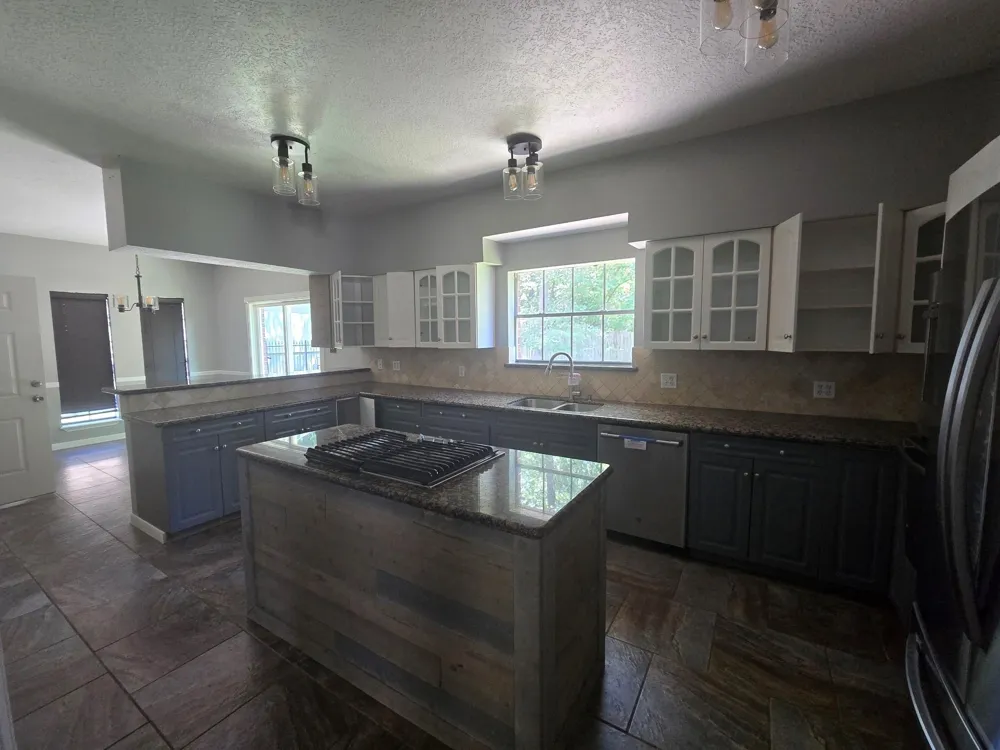 91 Park Circle Montgomery, TX 77356
