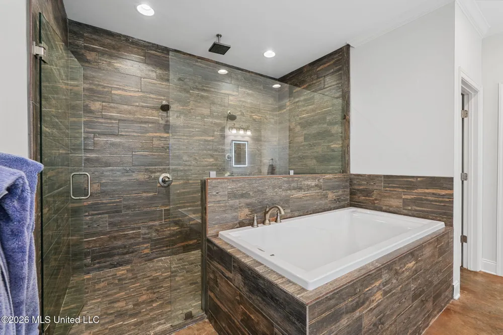 4298 Glynn Valley East Road Byhalia, MS 38611