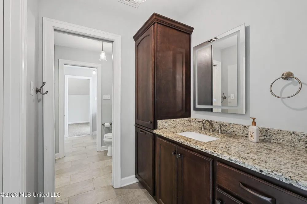 4298 Glynn Valley East Road Byhalia, MS 38611